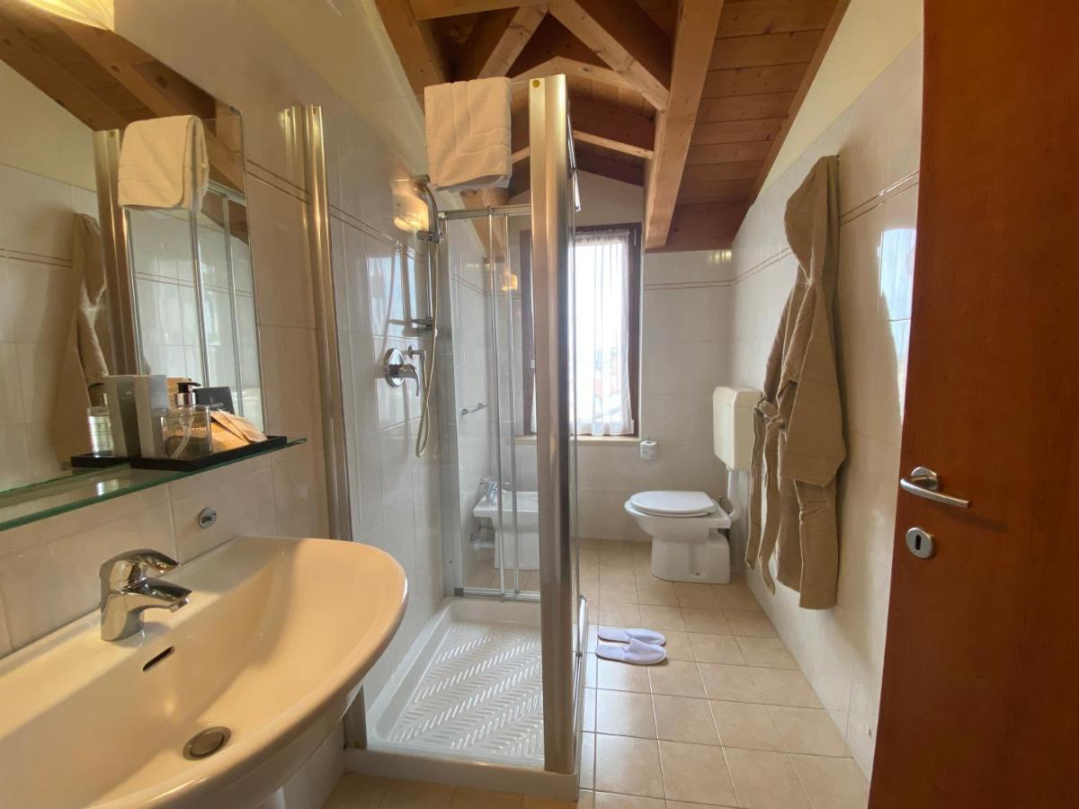 Ferretti Residence Garda Palace Πεσκιέρα ντελ Γκάρντα Εξωτερικό φωτογραφία